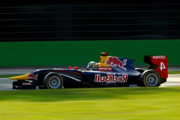 El Audi número 2 y el Mercedes número 88 ren poles en misano